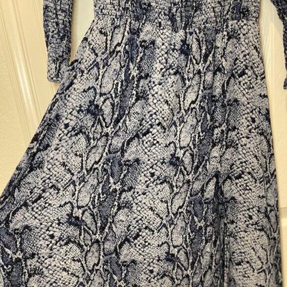 Reformation Rosamund Blue Snake Print Smocked Midi Dress Size Medium - Picture 3 of 8